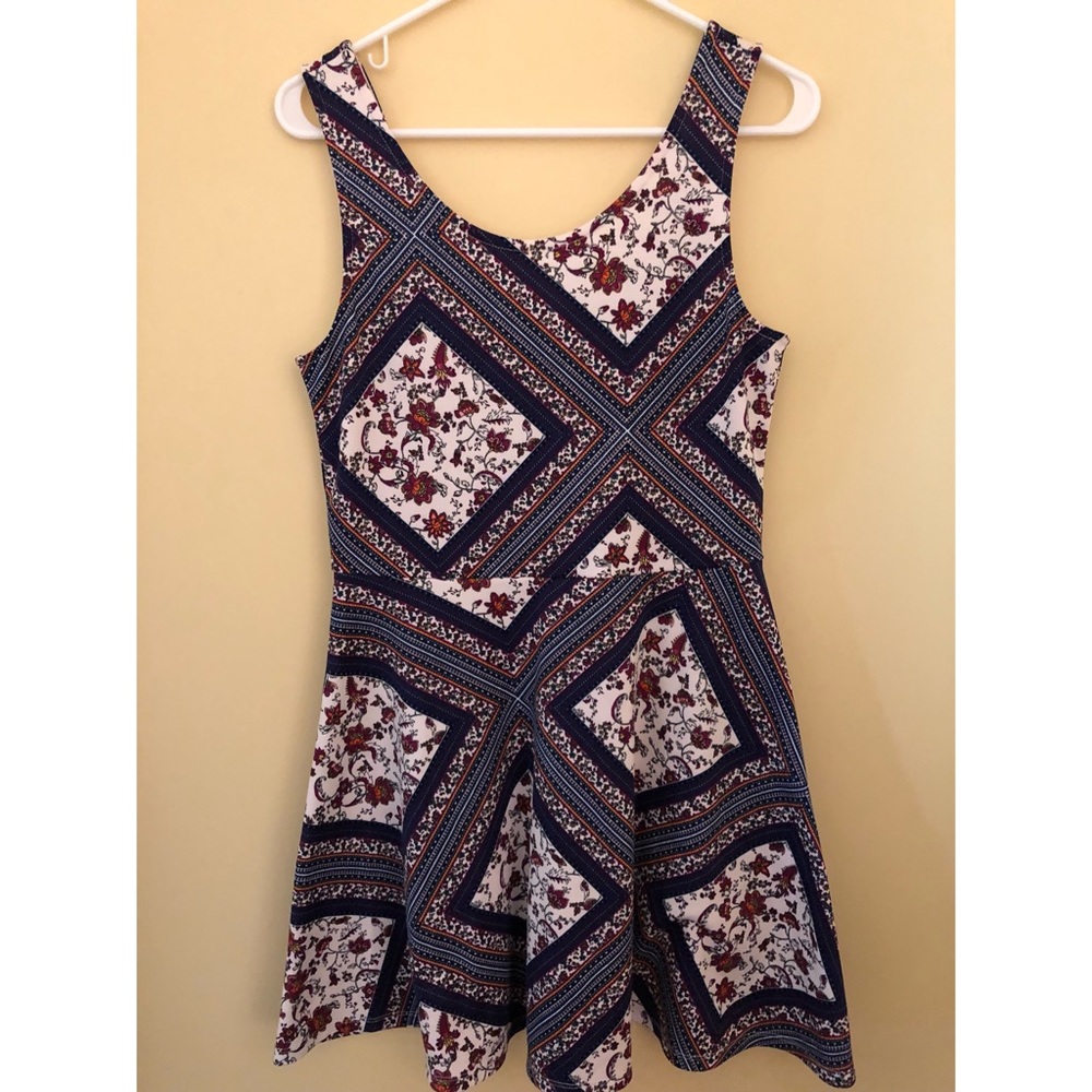 Patterned Sleeveless Dress